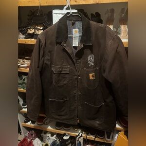 Carhartt Dark Brown Field Jacket with Black Collar
Price negotiable 😊
